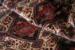 ペルシャ絨毯買取なら | 買取実績豊富なペルシャ絨毯買取専門へ minato